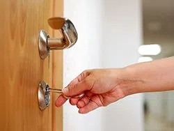 City Locksmith Services Broomfield, CO 303-481-7928